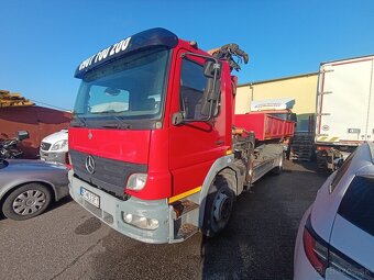 Mercedes Atego 1523 hakovy kontajner s hydraulickou rukou - 2