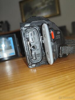Kamera JVC GZ-R415BE - 2