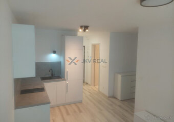 Moderný 1,5-izbový byt s loggiou a garážovým státím – Trnava - 2