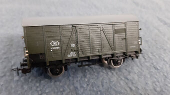 Vláčiky - model krytého vozňa B PIKO H0 - 2
