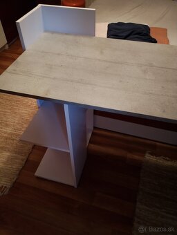 Písací stolík - 2