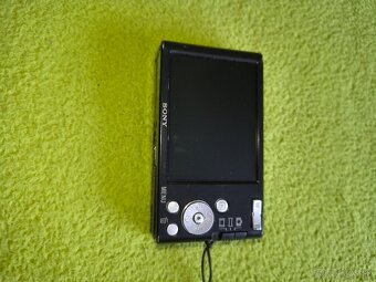 Sony DSC-W830 CyberShot - 2