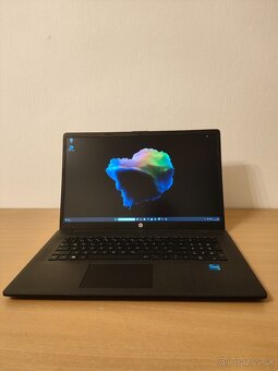 HP Laptop 17 i3 16GB 512GB SSD - 2