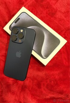 Apple iPhone 15 Pro 128 GB - 2