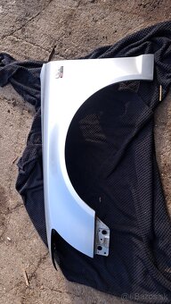 Audi A6 C6-predné blatníky - 2