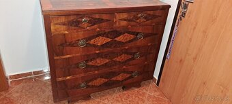 Komoda - 2