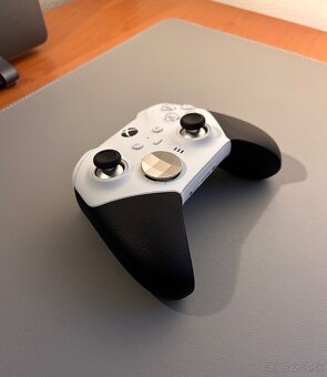 Xbox Wireless Controller Elite Series 2 – Core Edition White - 2