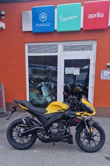 Aprilia Tuono 125 - 2