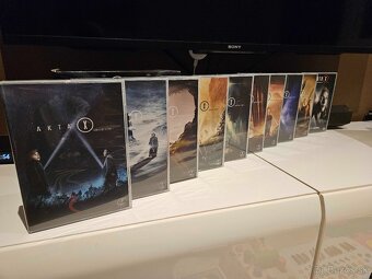 PREDAM KOMPLENU DVD KOLEKCIU AKTY-X (X-FILES) - 2