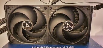 Arctic Liquid Freeze II 240 - 2