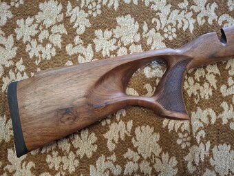 Pažba CZ 557 THUMBHOLE schránková verzia - 2
