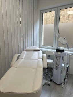 Kozmeticky set lehatko a pristroj 27v1 - 2