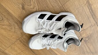Detske halovky Adidas 35 - 2