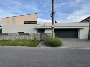 Nadštandardný, moderný 255 m² rodinný dom, 1340 m² pozemok, - 2