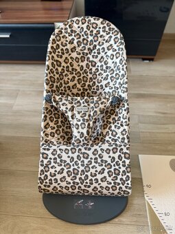 Lehátko Babybjörn Beige Leopard - 2