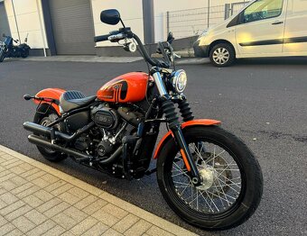 Harley Davidson Softail Street Bob - 2