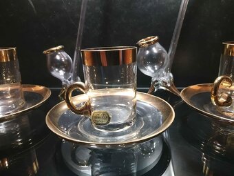 Zadarmo - čítaj popis - 2