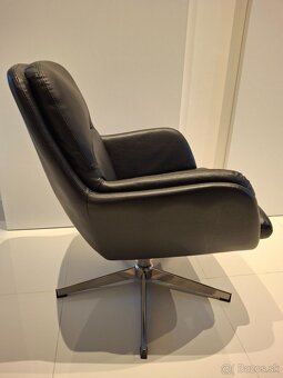 Otočné kreslo. - 2