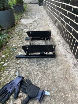 Konzola na spotovú sedačku e46 - 2