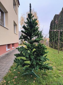 Umelý, vianočný stromček - 2