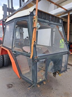 Zetor uřI kabina - 2