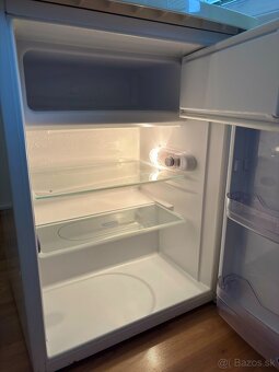 Predám malú chladničku - 2