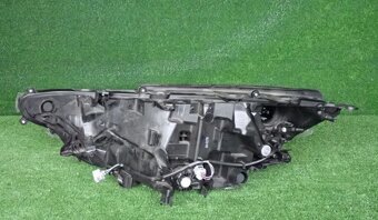 toyota rav4 svetlo led 2018+ - 2