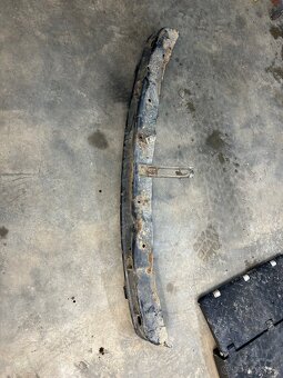 Výstuha nárazníka - 2