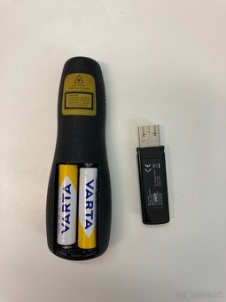 Logitech Wireless Presenter R400 - 2