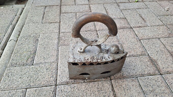 Stará žehlicka - 2