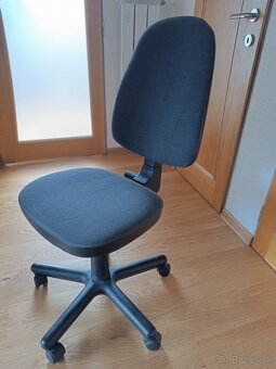 Kancelárska stolička - 2