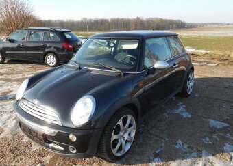 Mini One 1,6 66 kW Serviska KLIMA benzín - 2