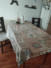 Jedálensky stôl - 2