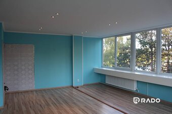 Na prenájom obchodné a kancelárske priestory, 62 m2,Považsk - 2