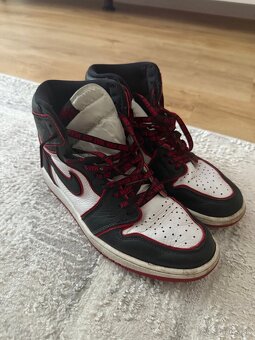 Jordan 1 Bloodline - 2