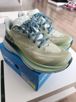 Dámske tenisky zn. Hoka Clifton 9, veľkosť 38 2/3 - 2