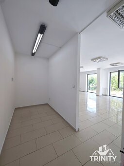 Na prenájom priestory pri centre v Nových Zámkoch - 2