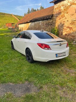 Opel Insignia 2.0 118kw - 2