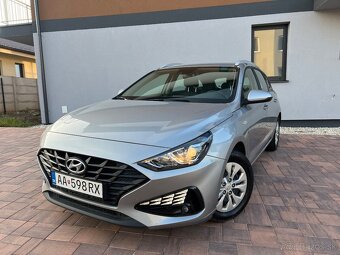 Hyundai i30 Combi 1.5 DPI 80kw r. 2022 - 2