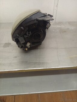 Predné svetlo - 2