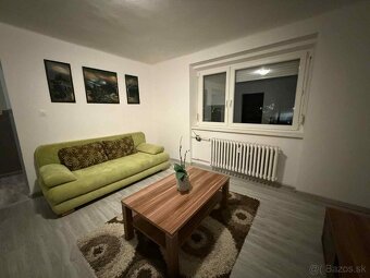 HZ-23 Na prenájom celkom zariadený 2 izbový byt v Komárne - 2