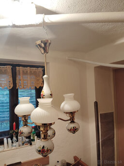 Malovany Luster. - 2