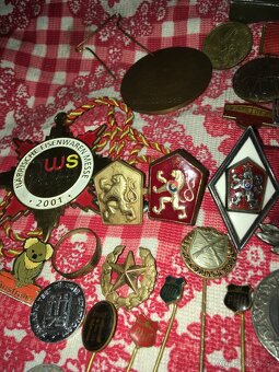 Pamämetne odznaky- rôzne - 2