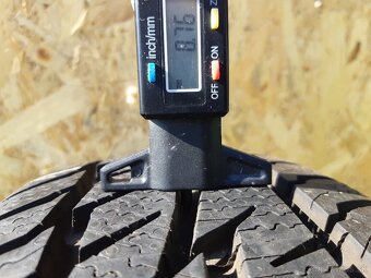 185/60 r15 zimne pneumatiky - 2