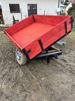 Predám vyklápaciu vlečku - 2