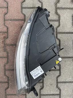 Svetla AUDI A6 4F XENON - 2