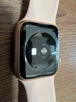 Apple Watch SE (2022) - 2