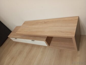 TV stolík - 2
