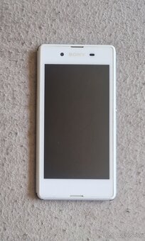SONY Xperia E3 - 2