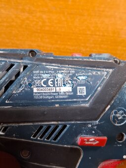 Bosch aku skrutkovač 18v - 2